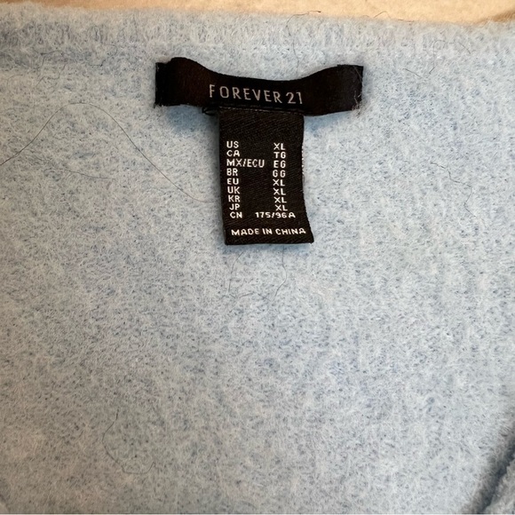 Forever 21 Fuzzy Crop Top V neck sweater cardigan knit, Size XL - Picture 4 of 10